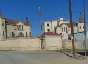 Razim Məmmədovun milyonluq villaları və yeni hoteli