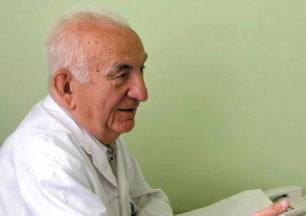 Azərbaycanın tanınmış həkimi vəfat etdi