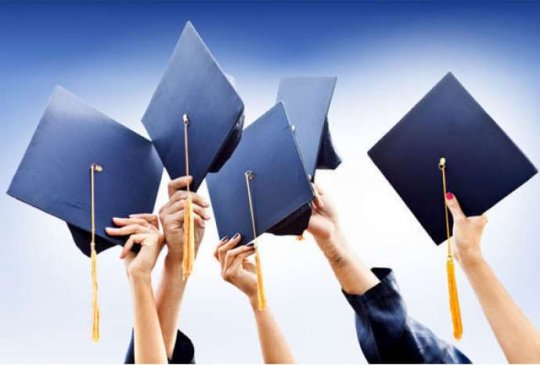 Universitet tələbələrin borclarını sildi