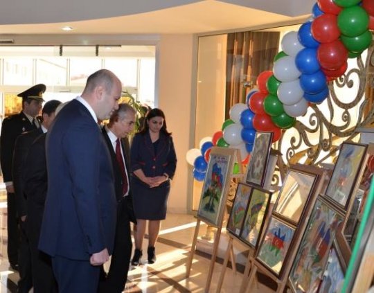 Qaradağda “Mənim üçrəngli bayrağım” mövzusunda dəyir masa keçirilib