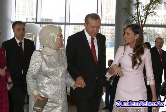 İlham Əliyevlə xanımı prezidentlərlə ziyafətdə - FOTOLAR