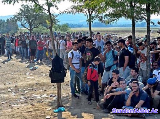 Makedoniyada qaçqınların axını ilə bağlı fövqəladə vəziyyət elan edilib