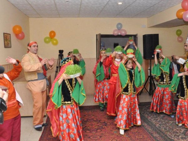 Heydər Əliyev Fondunun dəstəyi ilə Lənkərandakı uşaq evində Novruz şənliyi keçirilib