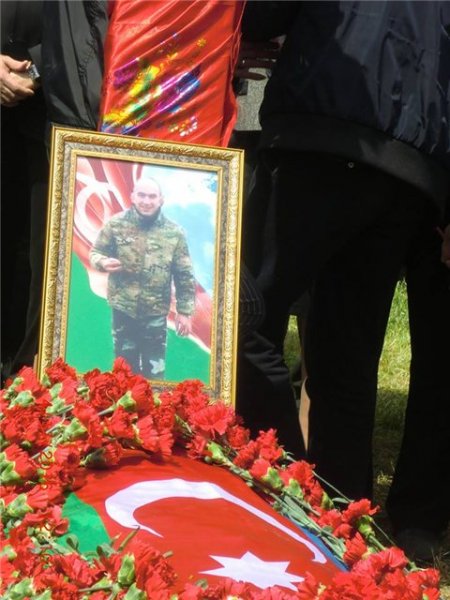 Kürdəmir daha bir şəhidini torpağa tapşırdı - FOTOLAR 