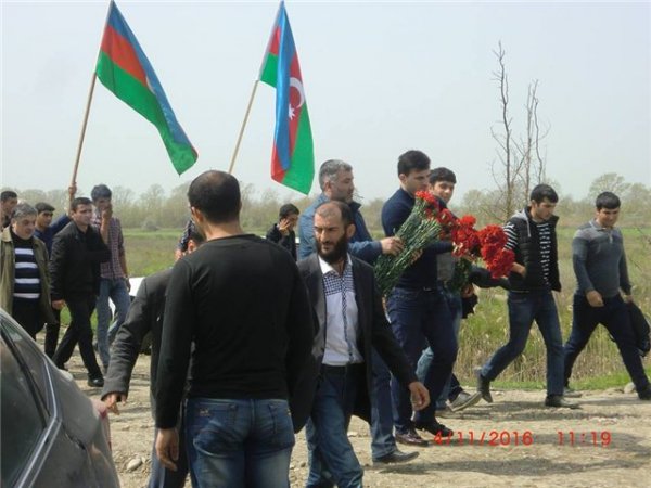 Kürdəmir daha bir şəhidini torpağa tapşırdı - FOTOLAR 
