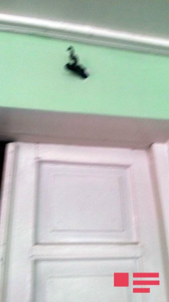 Ermənilərin atdığı mərmi Tərtər sakininin evini dağıtdı - FOTO