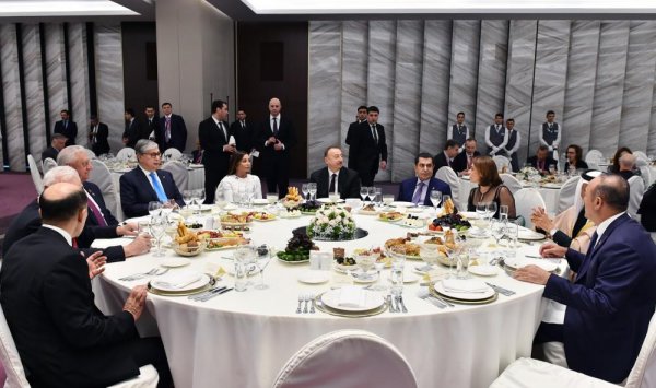 Prezident İlham Əliyev və xanımının adından VII Qlobal Forum iştirakçılarının şərəfinə ziyafət verilib - FOTO