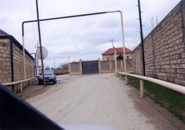 Cavid Qurbanov özgə əmlaklarını necə ələ keçirib?