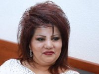 "Arvadın ətəyindən ayrılmayan kişilər var"
