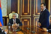 Serj Sarkisyan müdafiə nazirini bu gün İrana göndərir