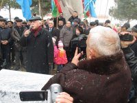 İsa Qəmbər: Görünən dağa nə bələdçi!