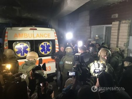 AZƏRBAYCANLI NAZİR MƏHKƏMƏ QARŞISINDA – Prosesə xərəkdə gətirildi – FOTOLAR