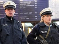 Polis İŞİD-in terror aktının qarşısını aldı