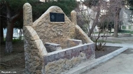 Xətaidə əhalinin istirahət parkı hasara alınıb, iş adamlarına satılır - FOTOLAR