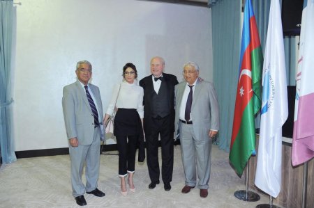 Birinci vitse-prezident Mehriban Əliyeva Milli Aviasiya Akademiyası və ADA Universitetinin Respublika Günü münasibətilə birgə tədbirində iştirak edib - FOTO Birinci vitse-prezident Mehriban Əliyeva Milli Aviasiya Akademiyası və ADA Universitetinin Respublika Günü münasibətilə birgə tədbirində iştirak edib - FOTO