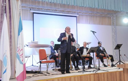 Birinci vitse-prezident Mehriban Əliyeva Milli Aviasiya Akademiyası və ADA Universitetinin Respublika Günü münasibətilə birgə tədbirində iştirak edib - FOTO Birinci vitse-prezident Mehriban Əliyeva Milli Aviasiya Akademiyası və ADA Universitetinin Respublika Günü münasibətilə birgə tədbirində iştirak edib - FOTO