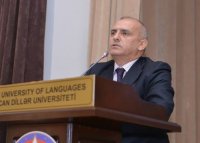 ADU-da tələbə qızın cəsarətli çıxışı rektoru özündən çıxartdı: "Sözünü geri götür" (VİDEO)