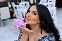 Şou-biznesin heç vaxt ailə qurmayan xanımları - fotolar