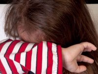 Qandonduran qətl: 6 yaşlı ögey qızını divara çırpa-çırpa öldürdü