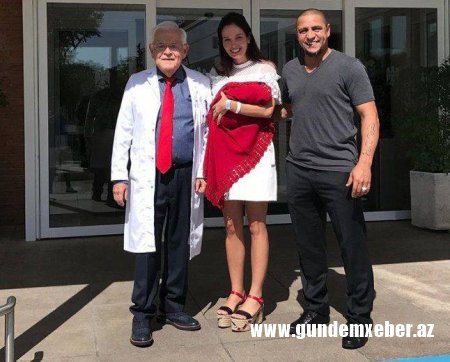 Əfsanəvi futbolçu doqquzuncu dəfə ata olub