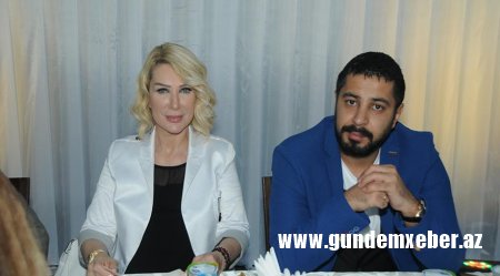 Yeni sevgilisi Seda Sayanın əkizi kimidir - foto
