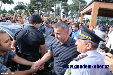 Tarix yazanlar Bakıda - "Qarabağ" qayıtdı - FOTOLAR