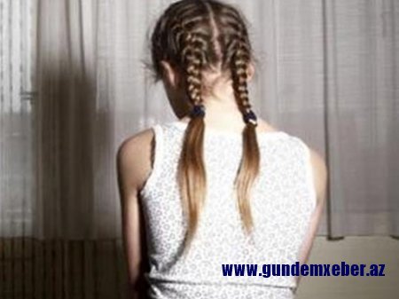 Ana 12 yaşlı qızını zorlayan məşuqunu bıçaqladı