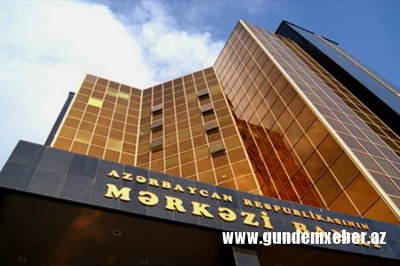 AMB şənbə gününü banklar üçün iş günü elan edib