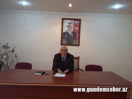 İcra başçısı 70 yaşlı müavinini işdən çıxardı