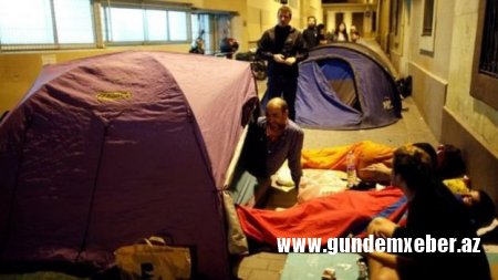 Kataloniya: Müstəqillik referendumunda polis müdaxiləsi