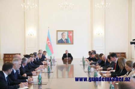 Prezident: "Azərbaycanda demokratiya və bütün azadlıqlar təmin olunur" — YENİLƏNİB