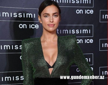 İrina Şeykin dekolteli və yarıqlı libası - fotolar