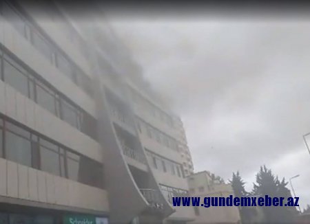 Bakıda biznes mərkəzində baş verən yanğın söndürülüb, 40 nəfər təxliyyə olunub - YENİLƏNİB