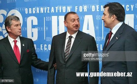 İlham Əliyevlə birgə oturmuşduq, bu zaman... – Yuşşenko