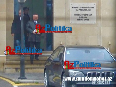 Eldar Mahmudovun 350 manat borcu var (FOTOLAR)