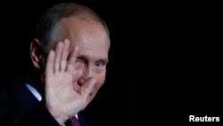 Putin Rusiyanın ABŞ seçki kampaniyalarına müdaxiləsinə dair iddiaları rədd edib