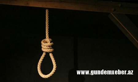 3 uşaq anası özünü asdı