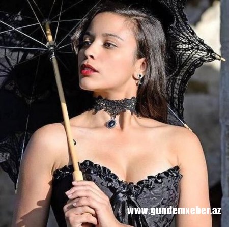 Model yarışmanı qazandı, şərflə özünü asdı – FOTO 