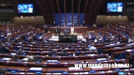 AŞPA prezidenti korrupsiya qalmaqalına görə “dərhal və qətiyyətlə” hərəkət etməyə çağırılır