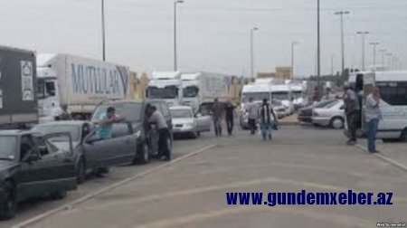 Yük avtomobili gömrük-sərhəd keçid məntəqəsində qəza törədib