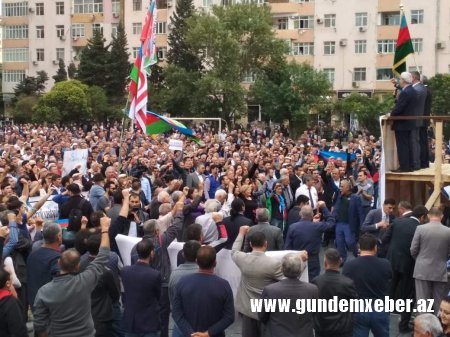 Bakıda Qarabağla bağlı mitinq keçirilib - FOTOLAR