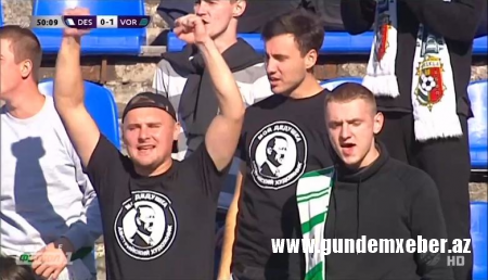 "Qarabağ"ın rəqibinin azarkeşləri üzərində Hitlerin şəkli olan köynəklərdə - FOTO