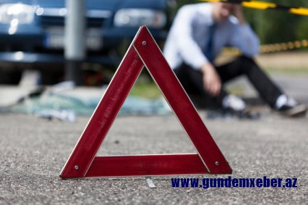 GÖYGÖLDƏ FƏHLƏLƏRİ DAŞIYAN AVTOMOBİL AŞIB, 2 NƏFƏR ÖLÜB, 2 NƏFƏR YARALANIB