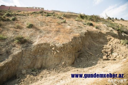 ETSN: Badamdarda sürüşmə sahəsindəki evlərin hasarları uçub