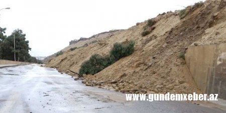 Alimlər sürüşmənin qarşısını almağın yolunu göstərdi