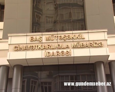 “İnstagram” sosial şəbəkəsində universitetlərə qəbul imtahanlarında keçid balının qaldırılması və bu kimi uydurma xidmətlər təklif edərək insanların pulllarını mənimsəyən şəxs saxlanılıb - ŞOK TƏFƏRRÜAT (FOTO)
