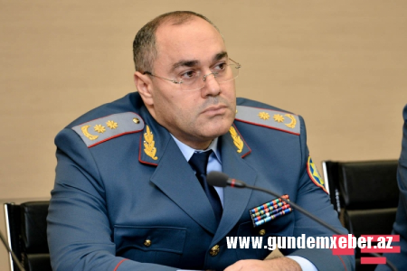 Səfər Mehdiyevin işi yuxarı dirələri qane etmir - gömrük şefi etimadı doğrulda bilmədi