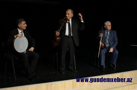 ADMİU-da “Bayatı-Qacar” muğamının təfsiri və nəzəri aspektləri” mövzusunda seminar keçirilib - FOTOLAR