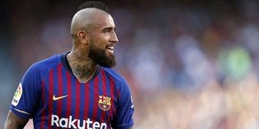 Tanınmış futbolçunun evlərinə həbs qoyulub