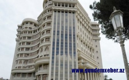 İşçilərin maaaşını kəsən, xəstələri soğan kimi soyan klinikadan - FAKTLAR